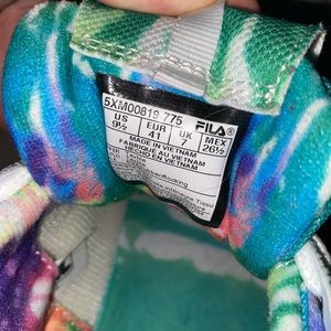 Size 9 1/2 Tiedyed FILA Disrupter 2’s